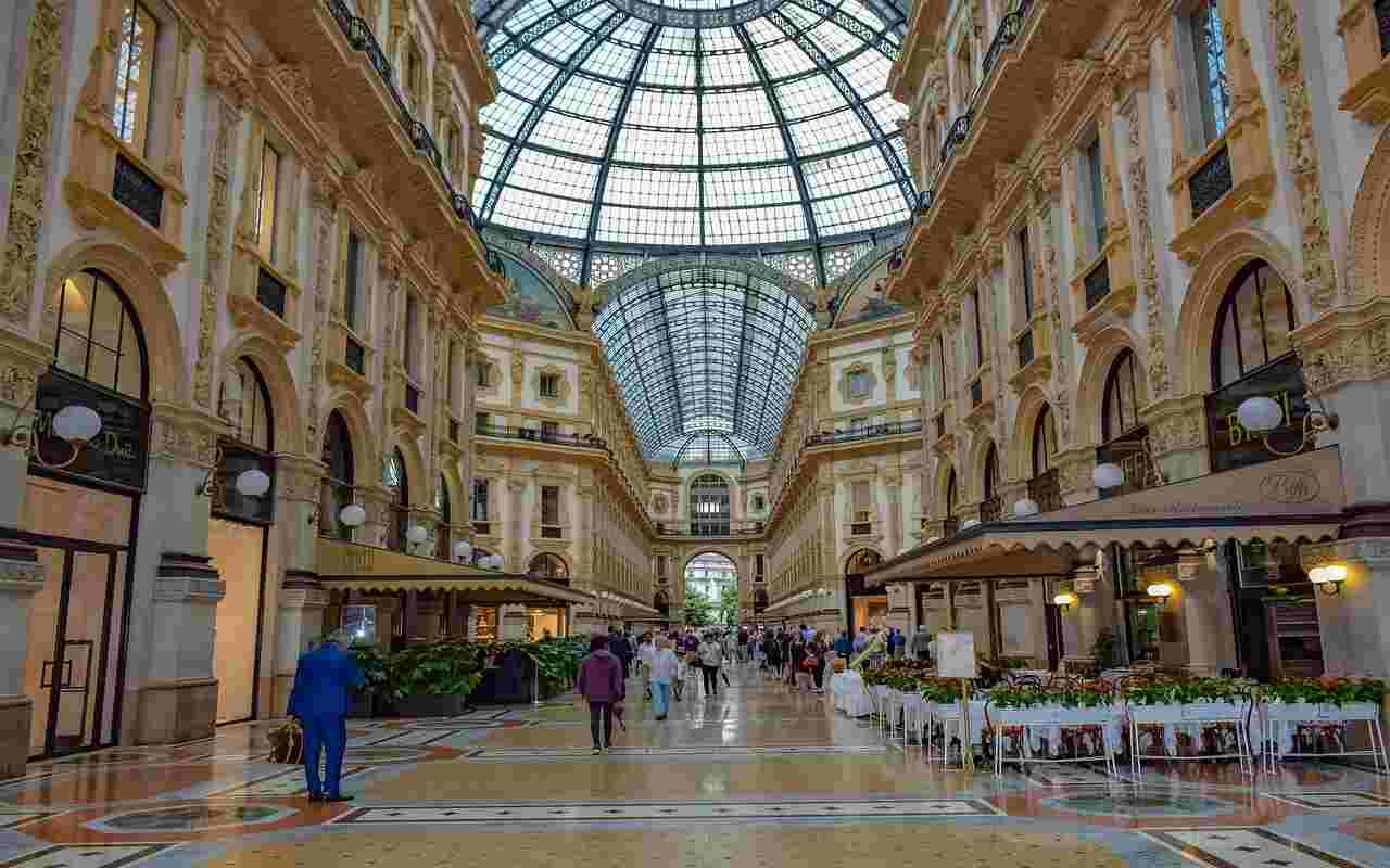 milano-galleria-ristorante-cracco-installazione