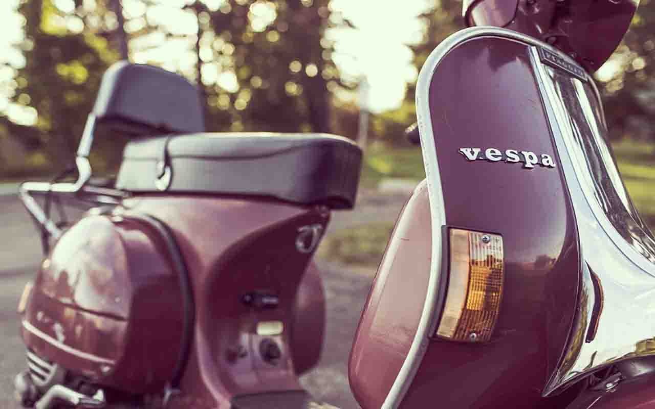 Vespa Piaggio fonte pixabay