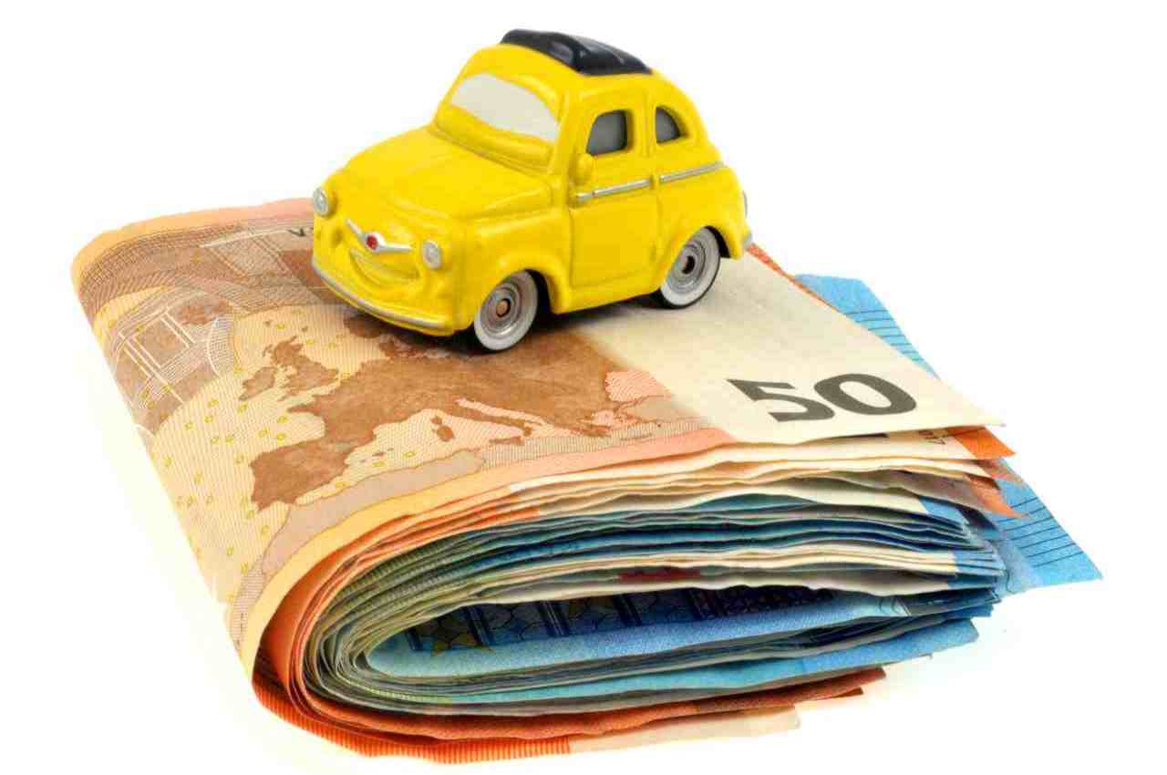 il pagamento della tassa automobilistica